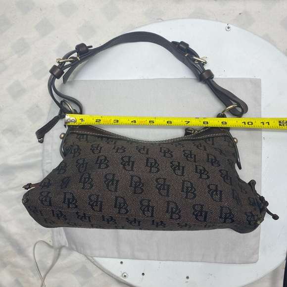 Vintage Dooney & Bourke Brown Monogram Canvas Shoulder Bag Leather - Picture 13 of 14